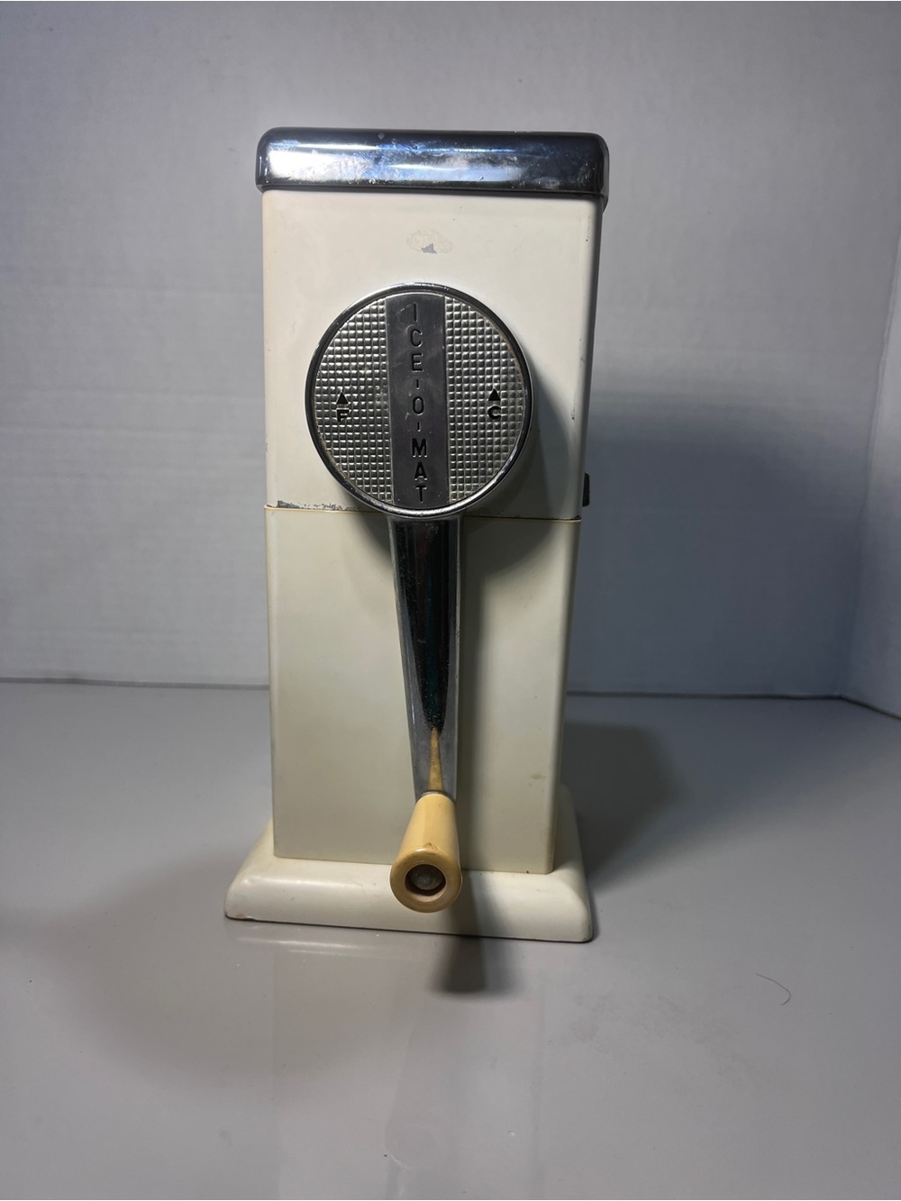 Vintage Ice-O-Mat Manual Ice Crusher Hand Crank Tested Working MCM Retro Barware